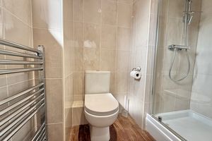 En-suite- click for photo gallery